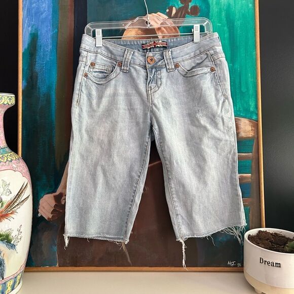 Makers of True Originals Light Blue Jean Shorts - Picture 14 of 16